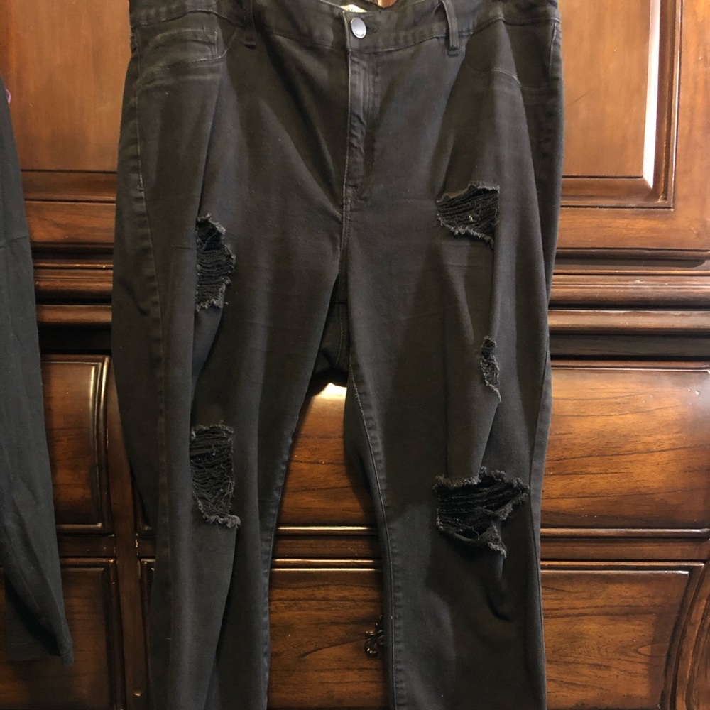 Black ripped jeans